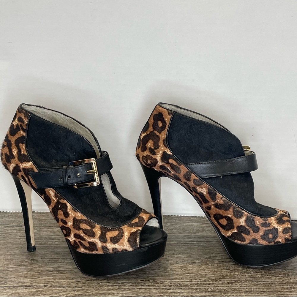Michael Kors Leopard Print Black Stiletto Heels size 5.5. Dyed cow hair. Bootie